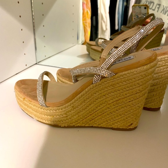 Steve Madden size 7 wedge - Picture 1 of 3